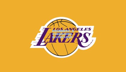 欧冠决赛巅峰对决，皇家马德里绝杀利物浦，第15次捧起大耳朵杯