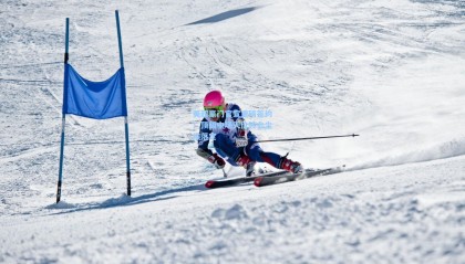 英超豪门官宣重磅签约！顶级中场天价转会尘埃落定